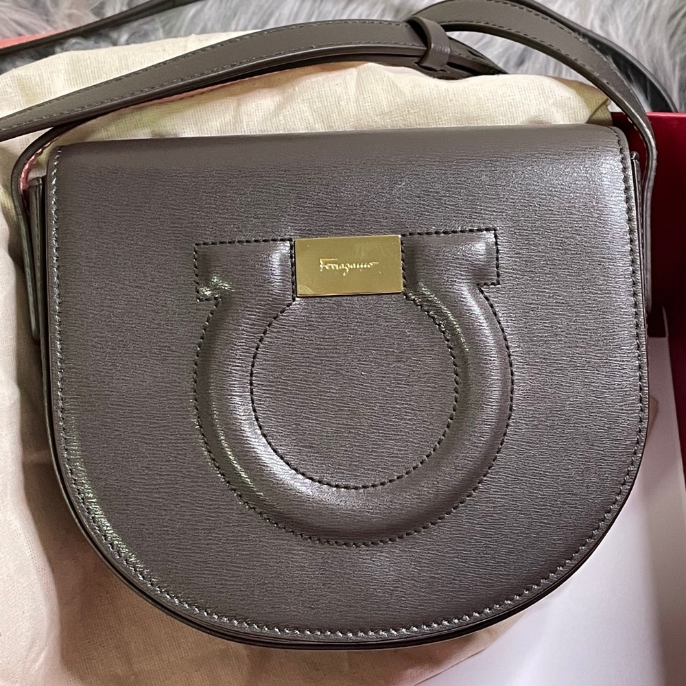 🚫Sold🚫 Salvatore Ferragamo City Gancini Bag